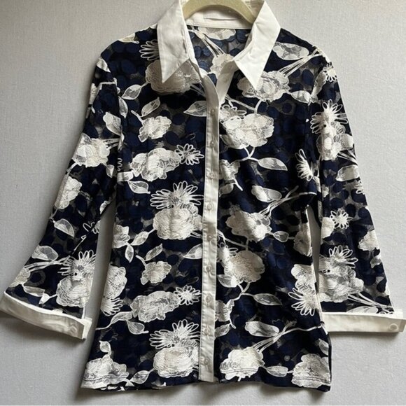NWT Anne Fontaine Vaxy Navy And White Floral Lace Poplin 3/4 Sleeve Shirt - Picture 2 of 12